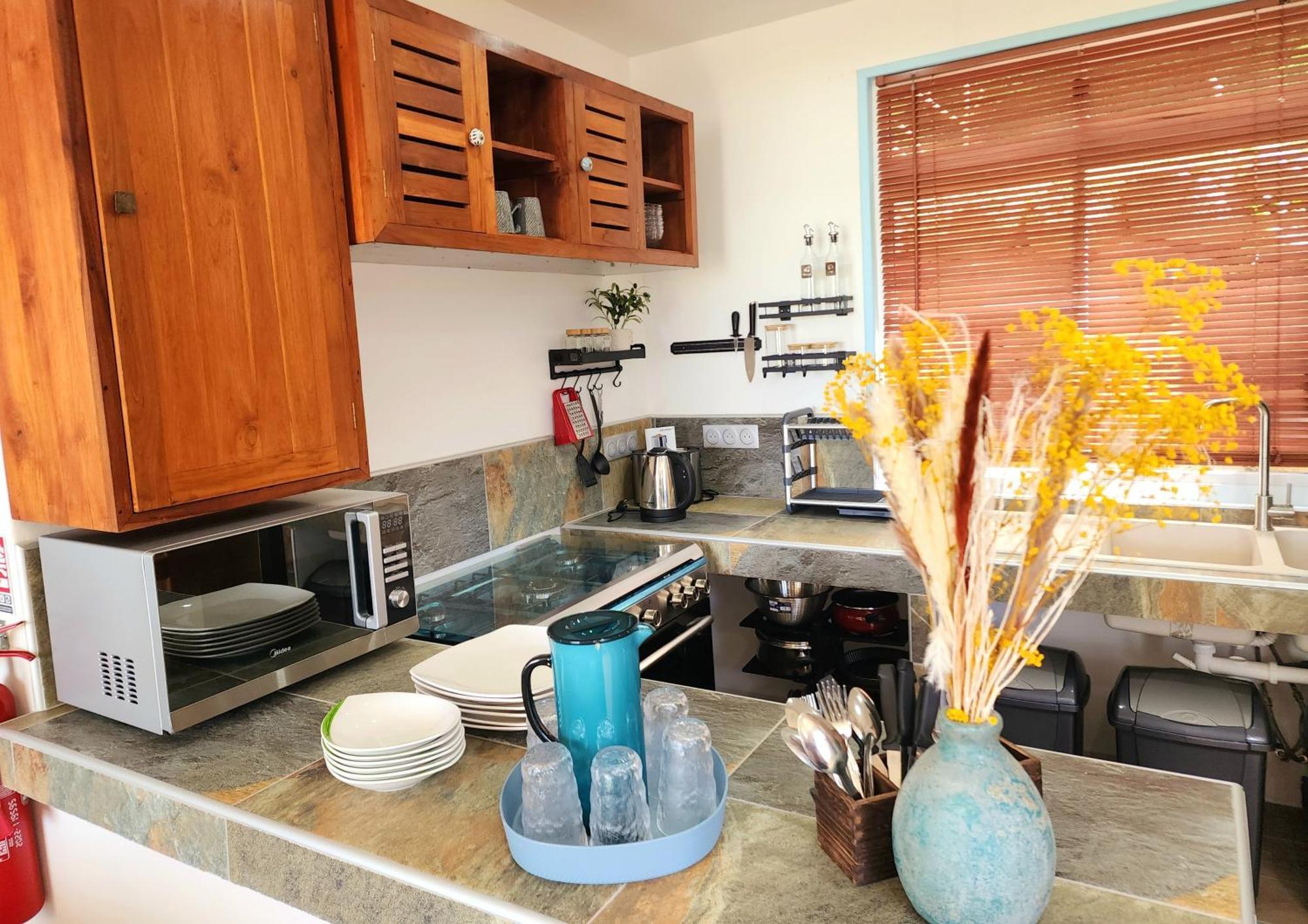 Duplex En Bord De Mer Fare Tahitea Pension Taputapuapea Ngoại thất bức ảnh